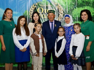 Повод гордиться: жителям Башкирии вручили общественную награду «Отцовская доблесть»