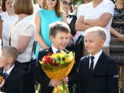 Радий Хабиров поручил главам муниципалитетов Башкирии проводить в первый класс детей бойцов СВО