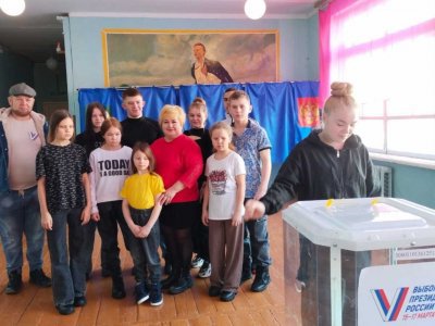 В Башкирии проголосовала семья победителя конкурса «Отцовская доблесть»