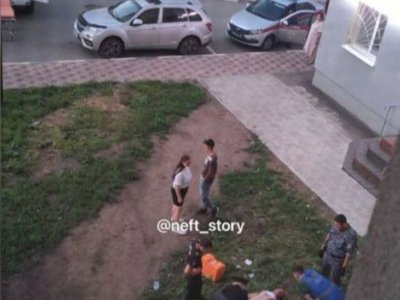 В Башкирии под окнами жилого дома нашли истекающего кровью мужчину