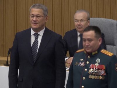 Глава Башкирии наградил участников СВО