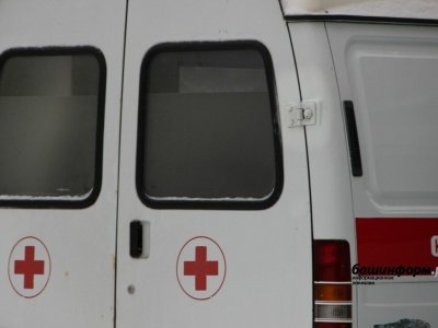 Перелом и травма головы: МЧС Башкирии сообщило подробности ЧП с упавшим на беременную деревом
