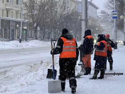 В Уфе прокуратура взяла на контроль ситуацию с уборкой города от снега и наледи