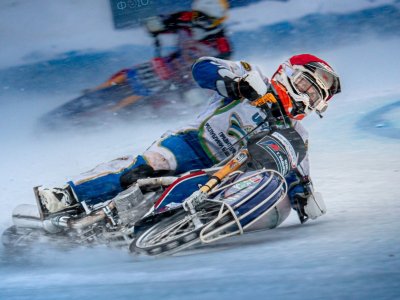 Пятеро уфимских гонщиков – в финале чемпионата России по мотогонкам на льду