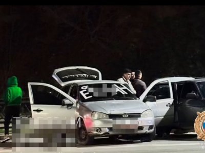 В Уфе задержали водителей с сомнительными надписями на лобовых стеклах