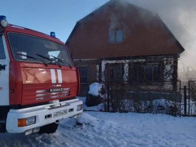 В Зианчуринском районе загорелся дом, хозяин дома доставлен в ожоговый центр