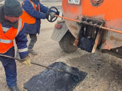 С февраля в Уфе отремонтировано 1,5 тысячи квадратных метров разрушенных дорог