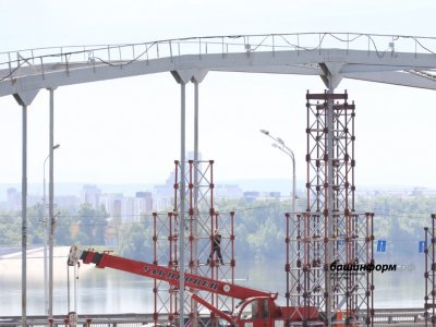 Радий Хабиров рассказал о реконструкции старого арочного моста через реку Белую в Уфе