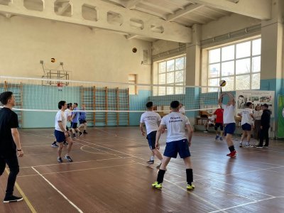 В Уфе проходит турнир по волейболу среди СМИ Башкортостана памяти диктора Ахата Муртазина