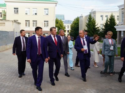 Руководитель минздрава РФ и Глава Башкирии посетили БГМУ