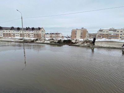 В Уфе зафиксировали первые случаи подтопления улиц талыми водами