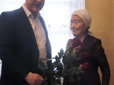 Жительница Уфы Бадрниса Хидиятова отметила 100-летний юбилей
