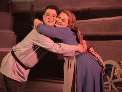 В Уфе Молодежный театр представил премьеру еще одного спектакля по Мустаю Кариму
