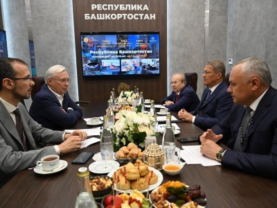 Глава Башкирии рассказал о планах расширения сотрудничества региона с КАМАЗом