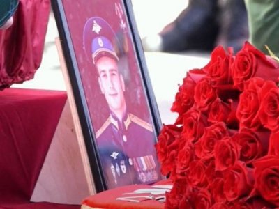 Радий Хабиров поручил поддержать вдову погибшего на СВО Дмитрия Загребина