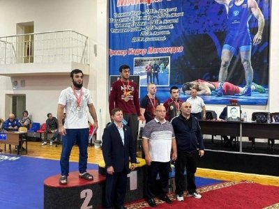 Сборная Башкирии завоевала 8 медалей на всероссийском турнире по греко-римской борьбе