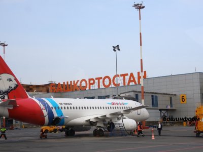 Радий Хабиров рассказал о развитии полетной программы уфимского аэропорта