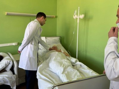 Глава минздрава Башкирии навестил пострадавших в аварии с тепловозом