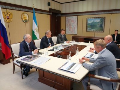Радий Хабиров встретился с председателем совета директоров «Фармстандарта» Виктором Харитониным