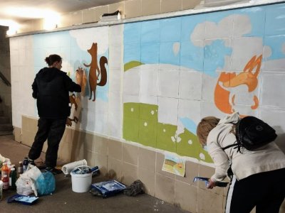 Волонтеры поискового отряда «Лиза Алерт» разукрасили один из подземных переходов Уфы