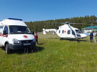 В Башкирии вертолет санитарной авиации прилетел на помощь 51-летнему пациенту