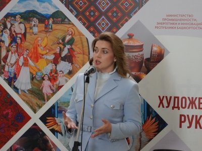 «Этнические вещи дают нам силу»: Каринэ Хабирова открыла выставку ГУП БХП «Агидель»