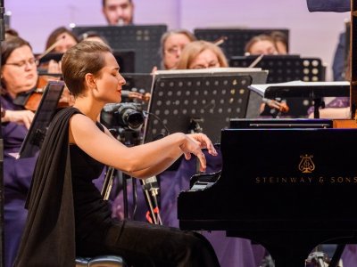 В Уфе Анна Цыбулёва сыграла концерт Брамса с Госоркестром Башкирии