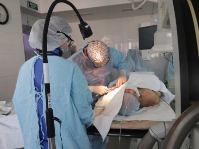 В Уфе кардиохирурги вживили пожилой пациентке в сердце мини-компьютер для замедления ритмов