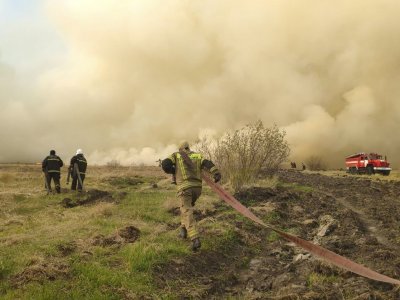 В Башкирии с 27 мая тушат пожар на полигоне ТБО