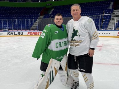 Радий Хабиров взял в свою хоккейную команду 22-летнего ветерана СВО