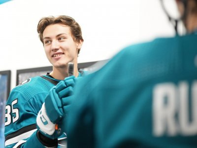 Шакир Мухамадуллин из Уфы сыграл во втором матче НХЛ