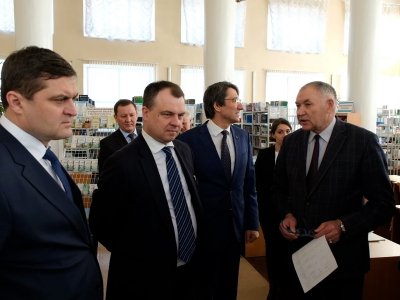 Глава Росстандарта посетил Башкирский агроуниверситет и обсудил вопросы регламентации и пчеловодства