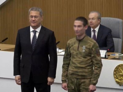 Радий Хабиров наградил воинов СВО из Башкирии медалью генерала Шаймуратова