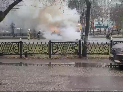 В Башкирии прямо на улице загорелся пассажирский автобус