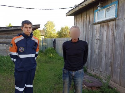 В Башкирии спасатели более суток искали потерявшегося грибника