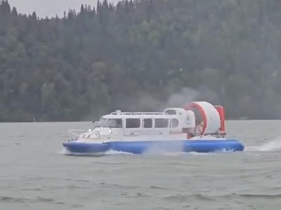 Спасатели Башкирии получили новое судно на воздушной подушке