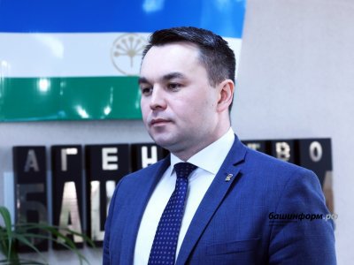Руслан Насретдинов предложил задуматься однопартийцам Кутлугужина о смене лидера