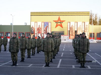 Радий Хабиров начал  «Мужской разговор» со школьниками, кадетами и юнармейцами