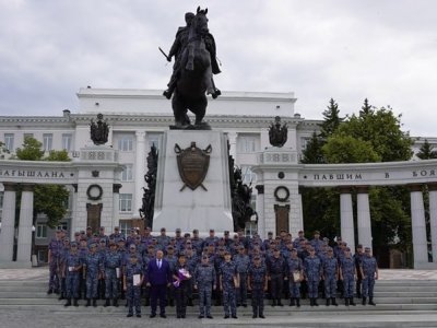 В Уфе торжественно встретили командированных на Северный Кавказ сотрудников МВД