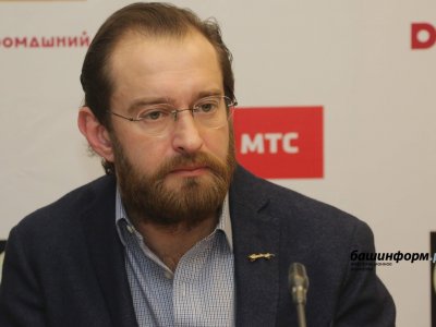 Лучшими актерами в 2023 году россияне назвали Константина Хабенского и Юлию Пересильд