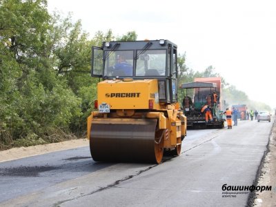 В Уфе дорожники приступили к ремонту дорог на 1,5 месяца раньше заявленных сроков