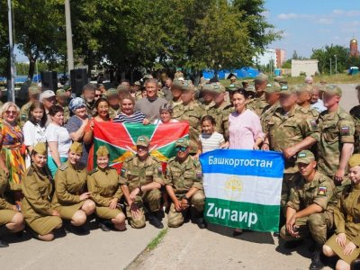 Артисты из Башкирии выступили перед бойцами полка «Башкортостан» накануне их отъезда в зону СВО