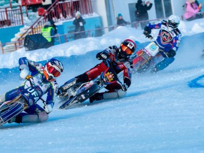 Никита Богданов одержал вторую победу в чемпионате России по мотогонкам на льду