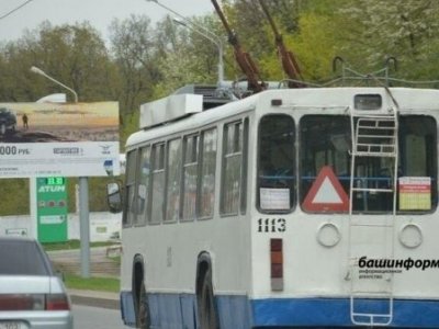 В Уфе приостановили движение троллейбусов