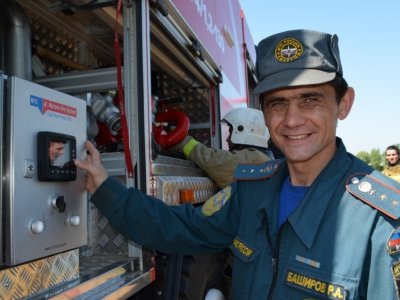 «Спасение жизней — главная награда»: помощник начальника караула пожарного отряда Уфы Роберт Баширов
