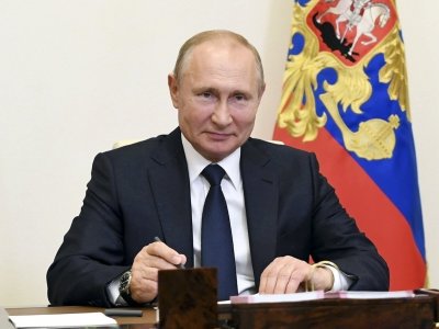 Владимир Путин присвоил жителям Башкирии почетные звания