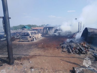 Сильный пожар в доме с детьми произошел в одной из деревень Башкирии