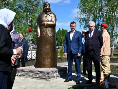 В Дюртюлинском районе открылся памятник Скорбящей матери