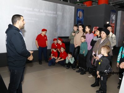 Уникальная выставка, уроки мужества, кинопоказы - в Башкирии отмечают 80-летие Сталинградской битвы