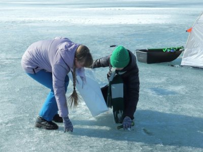 На озере Кандрыкуль в Башкирии прошел экологический субботник